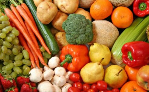 Bệnh nhân mắc bệnh vẩy nến cần bổ sung rau và trái cây vào chế độ ăn uống của mình. 